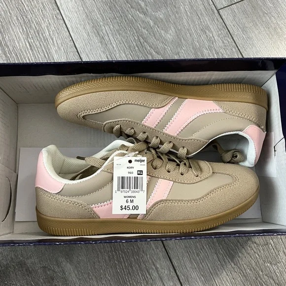 Madden Girl Women’s Kory Sneakers Size 6 Brand New - Picture 1 of 5